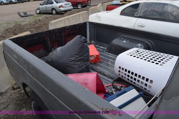 image for item J6659 1989 Chevrolet S10 Ext. Cab pickup truck