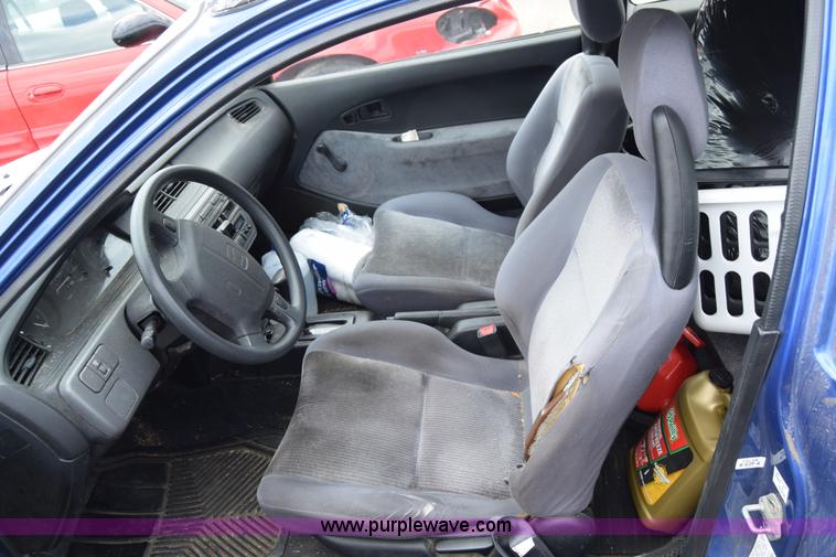 image for item J6660 1993 Honda Civic DX