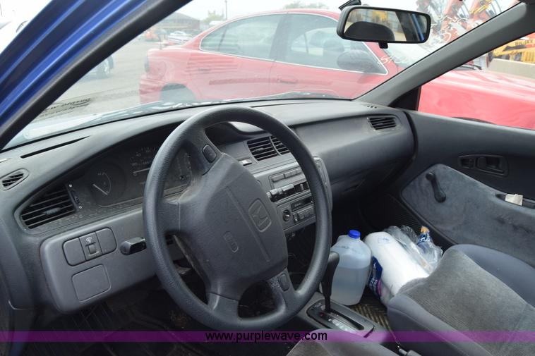 image for item J6660 1993 Honda Civic DX