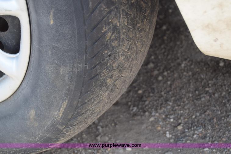 image for item J6662 2002 Buick Century