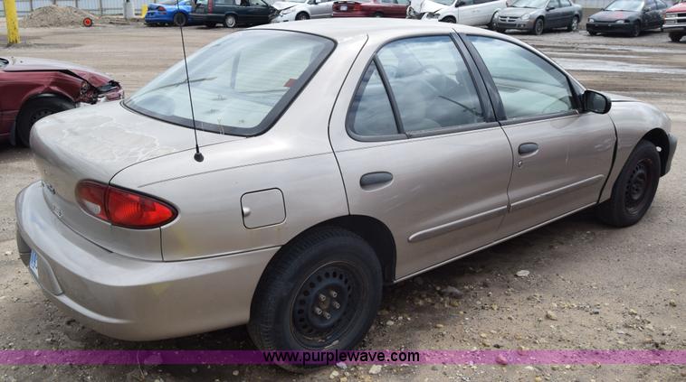 image for item J6664 2002 Chevrolet Cavalier