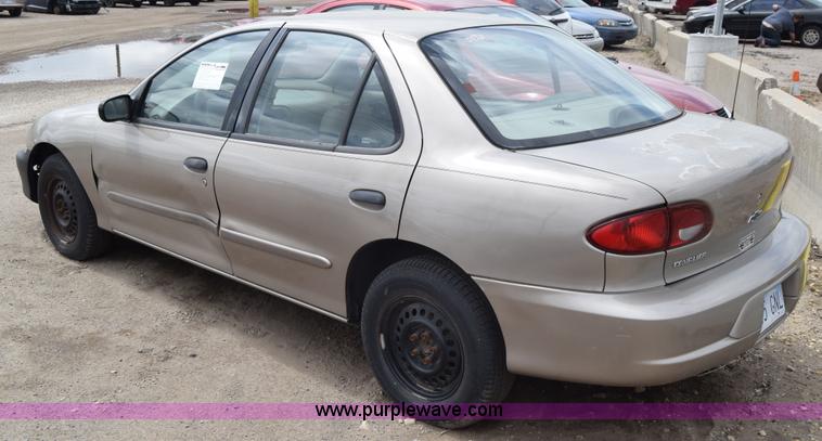 image for item J6664 2002 Chevrolet Cavalier