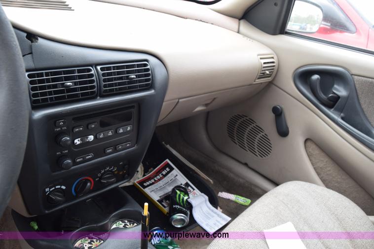 image for item J6664 2002 Chevrolet Cavalier