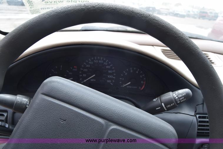 image for item J6664 2002 Chevrolet Cavalier
