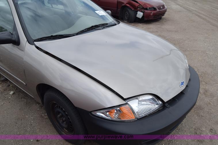 image for item J6664 2002 Chevrolet Cavalier