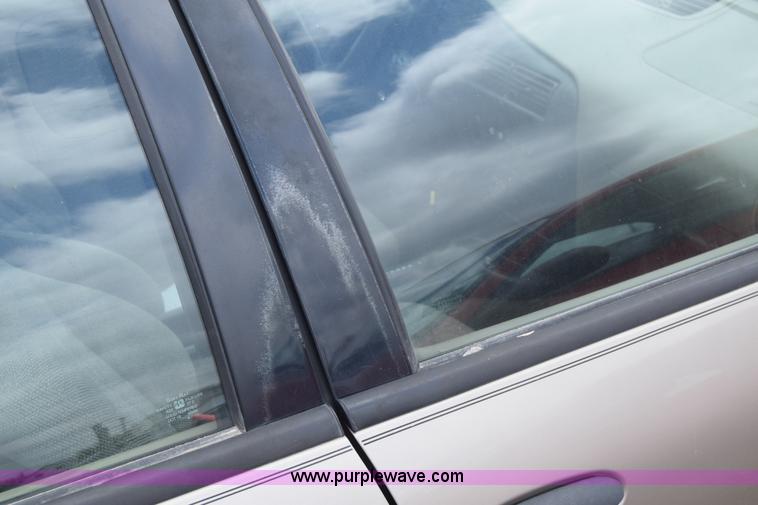 image for item J6664 2002 Chevrolet Cavalier