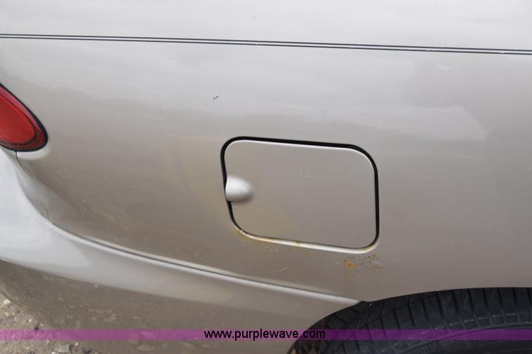 image for item J6664 2002 Chevrolet Cavalier
