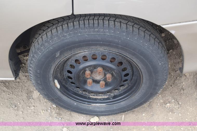 image for item J6664 2002 Chevrolet Cavalier