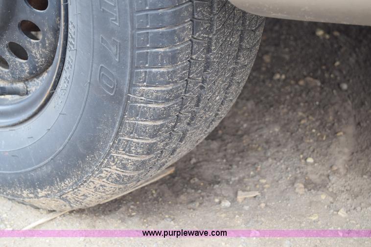 image for item J6664 2002 Chevrolet Cavalier