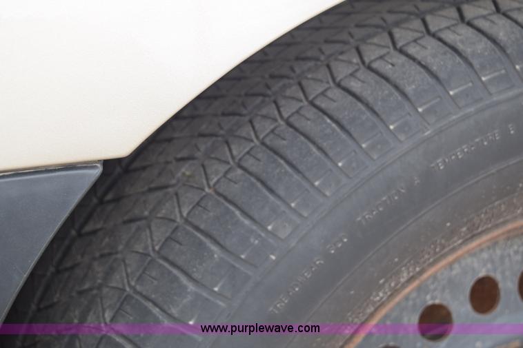 image for item J6664 2002 Chevrolet Cavalier