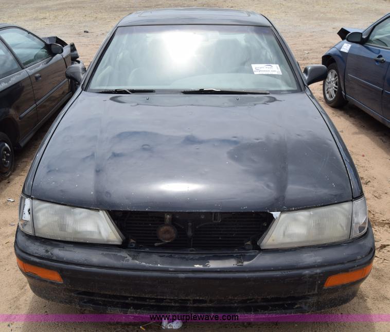 image for item J6667 1996 Toyota Avalon XL