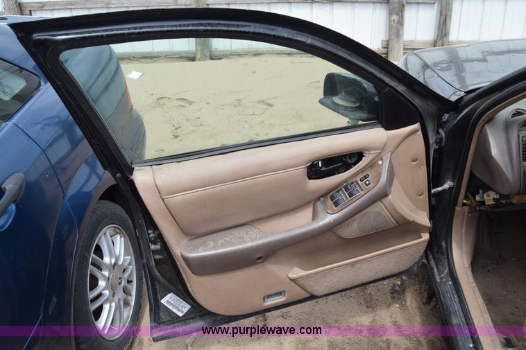 image for item J6667 1996 Toyota Avalon XL
