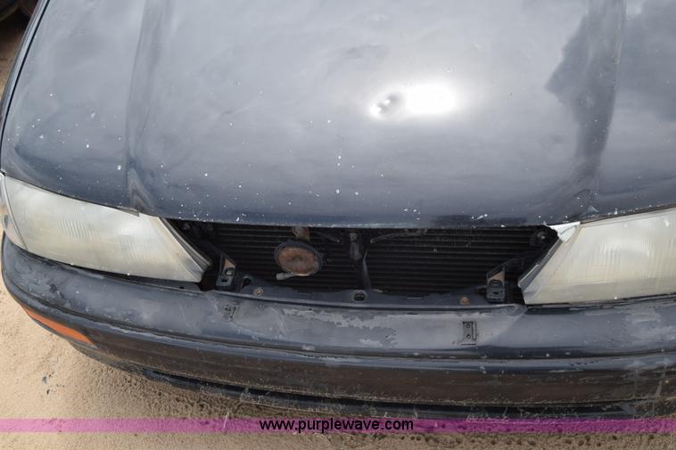 image for item J6667 1996 Toyota Avalon XL