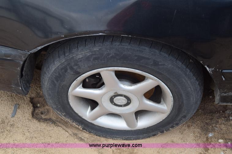image for item J6667 1996 Toyota Avalon XL