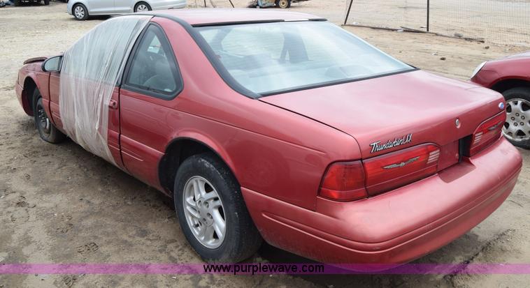 image for item J6668 1997 Ford Thunderbird LX
