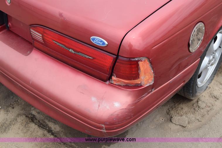 image for item J6668 1997 Ford Thunderbird LX