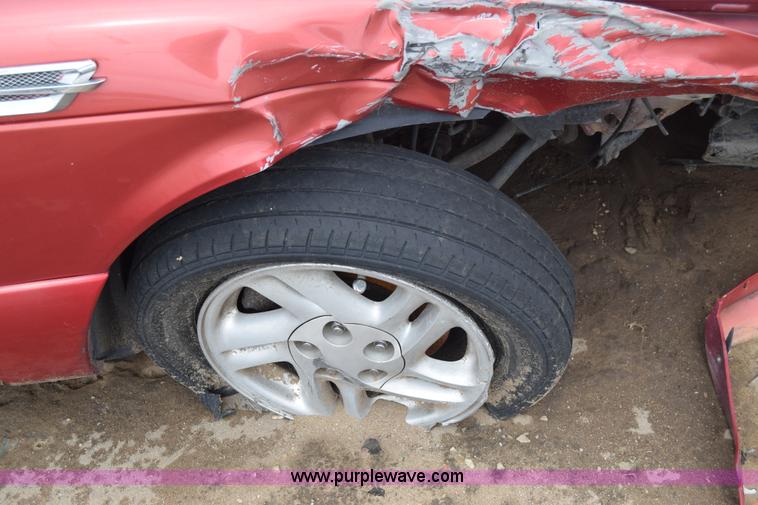 image for item J6668 1997 Ford Thunderbird LX