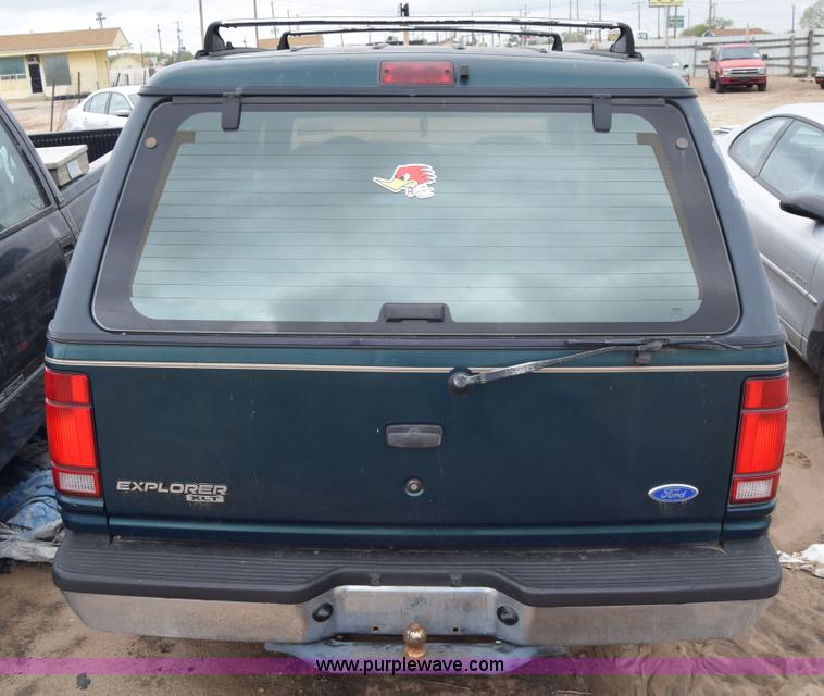 image for item J6669 1994 Ford Explorer XLT SUV