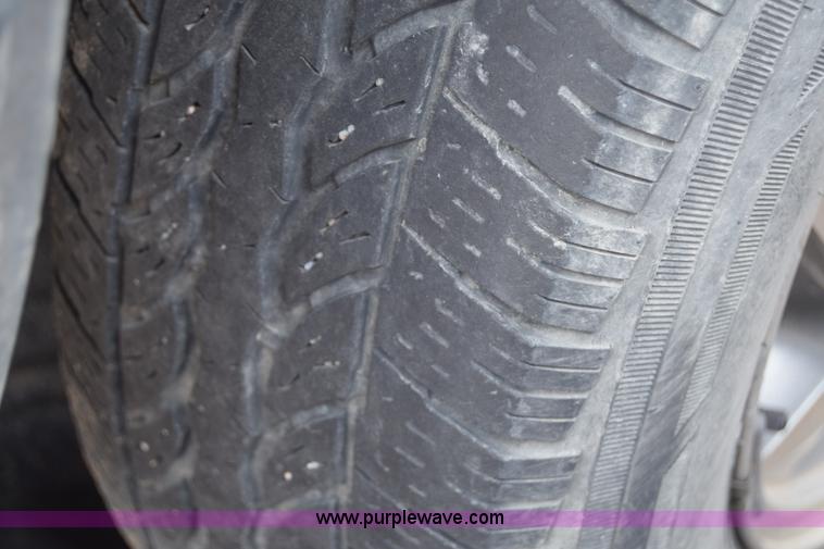 image for item J6669 1994 Ford Explorer XLT SUV