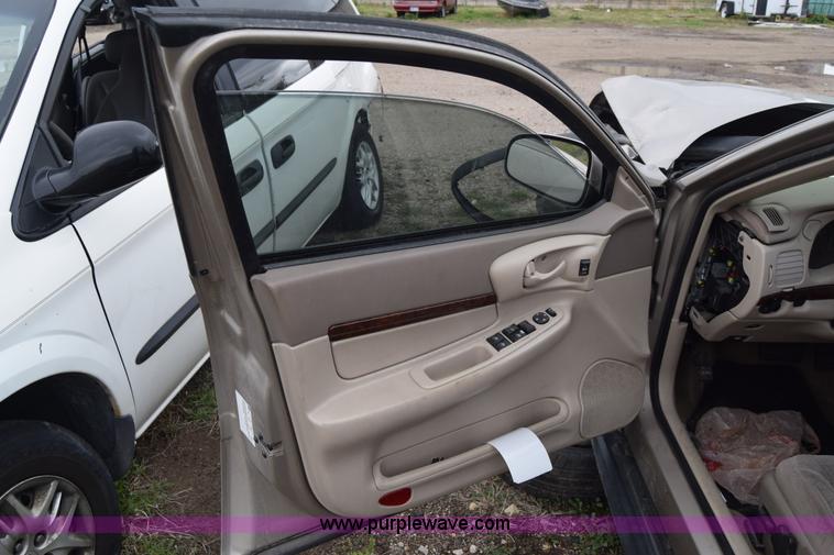 image for item J6672 2002 Chevrolet Impala