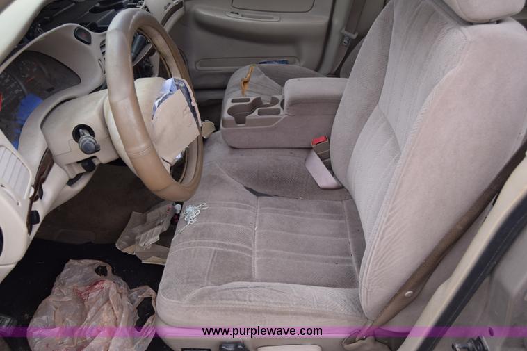 image for item J6672 2002 Chevrolet Impala