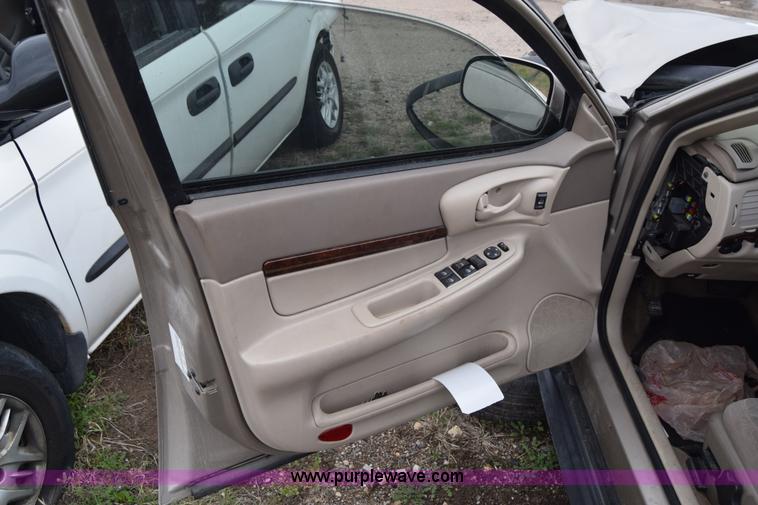 image for item J6672 2002 Chevrolet Impala
