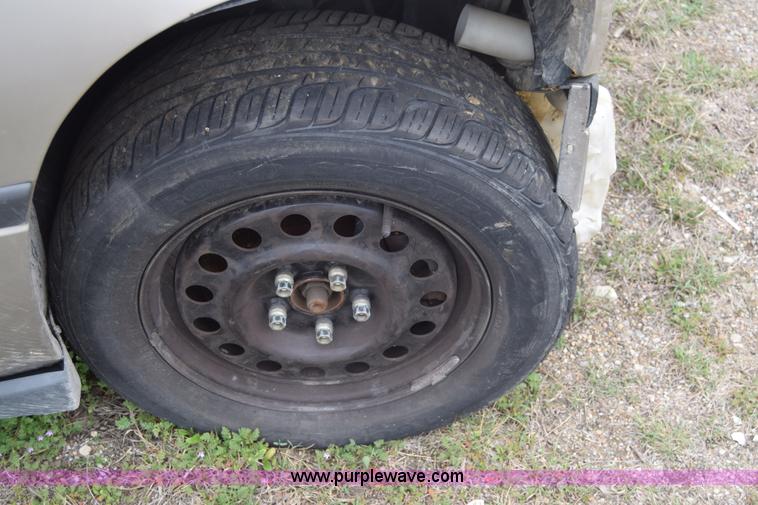 image for item J6672 2002 Chevrolet Impala