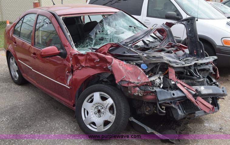 image for item J6673 2005 Volkswagen Jetta GL