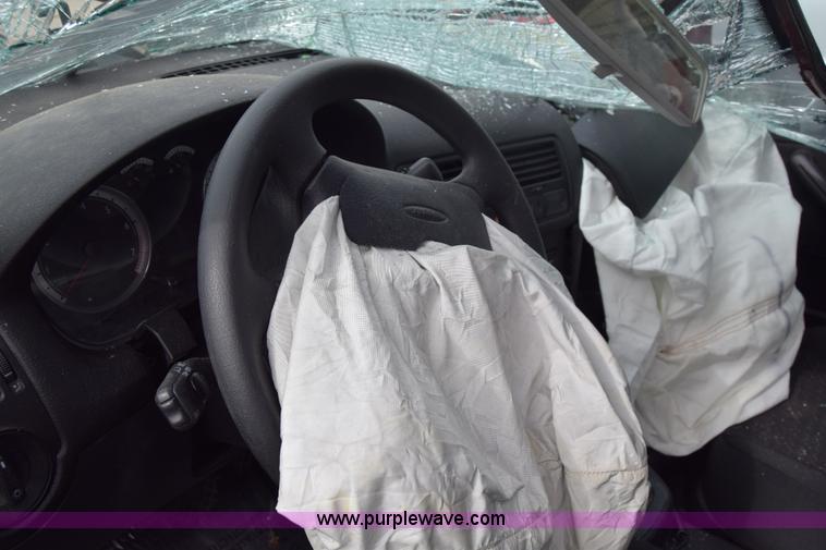 image for item J6673 2005 Volkswagen Jetta GL