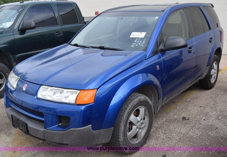 image for item J6674 2005 Saturn Vue SUV