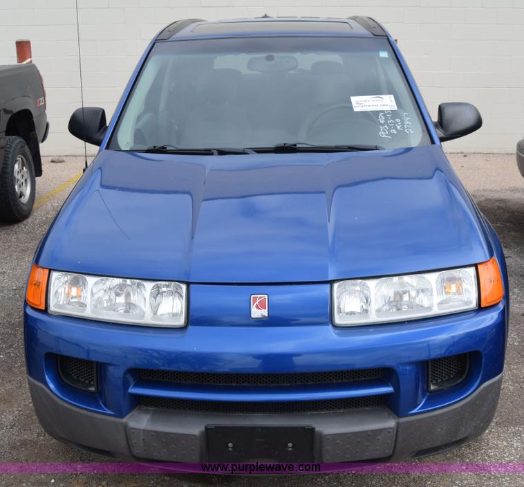 image for item J6674 2005 Saturn Vue SUV