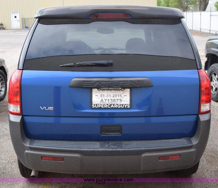 image for item J6674 2005 Saturn Vue SUV