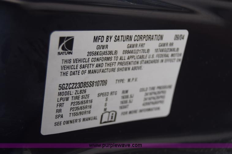 image for item J6674 2005 Saturn Vue SUV