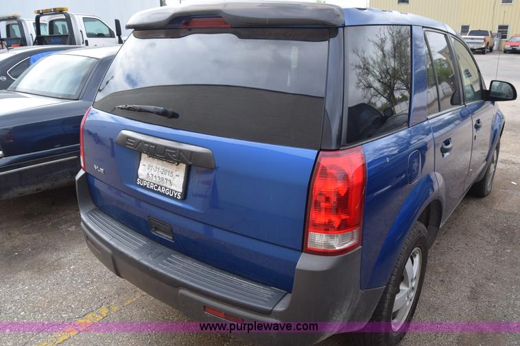 image for item J6674 2005 Saturn Vue SUV