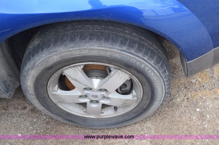 image for item J6674 2005 Saturn Vue SUV