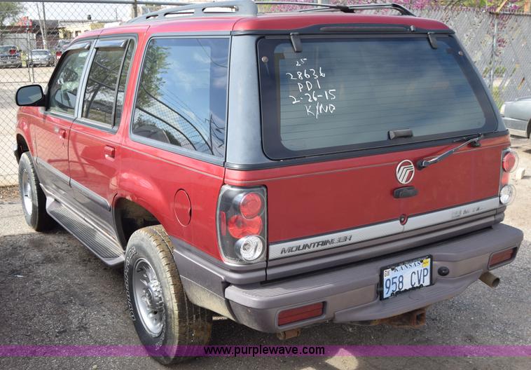 image for item J6676 1997 Mercury Mountaineer SUV
