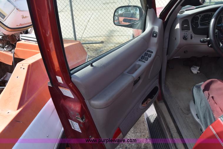 image for item J6676 1997 Mercury Mountaineer SUV