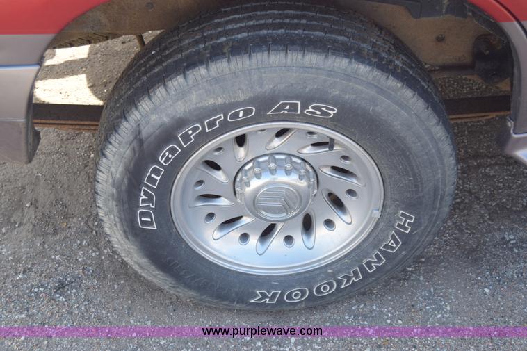 image for item J6676 1997 Mercury Mountaineer SUV