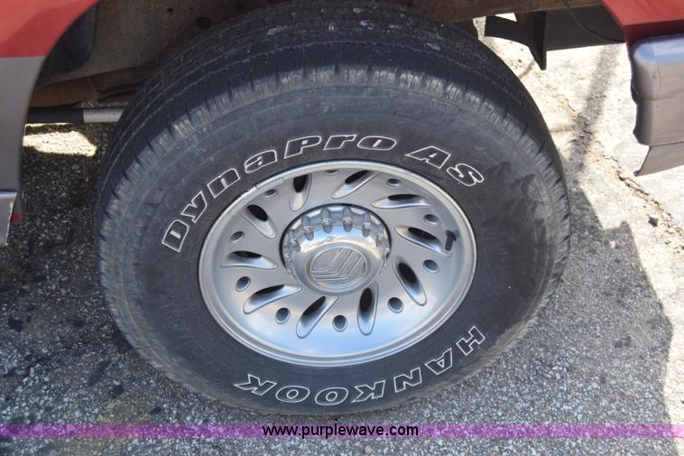 image for item J6676 1997 Mercury Mountaineer SUV