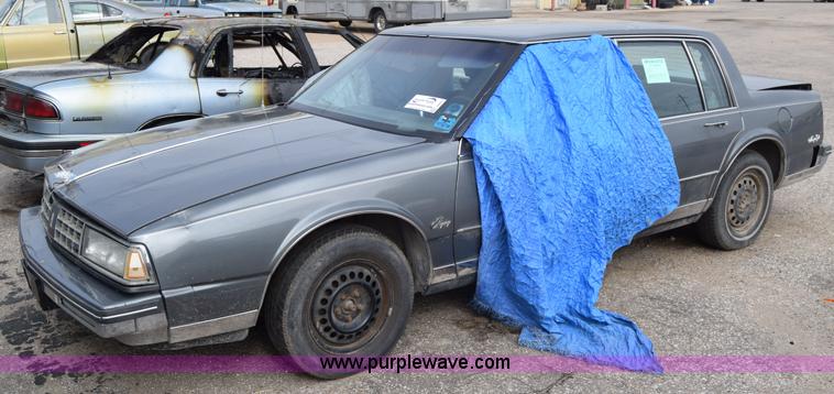 image for item J6677 1987 Oldsmobile Ninety Eight Regency