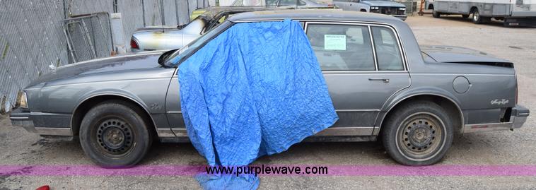 image for item J6677 1987 Oldsmobile Ninety Eight Regency
