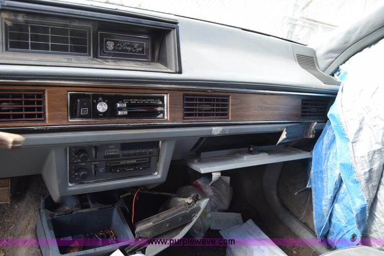 image for item J6677 1987 Oldsmobile Ninety Eight Regency