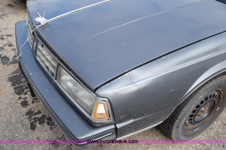 image for item J6677 1987 Oldsmobile Ninety Eight Regency