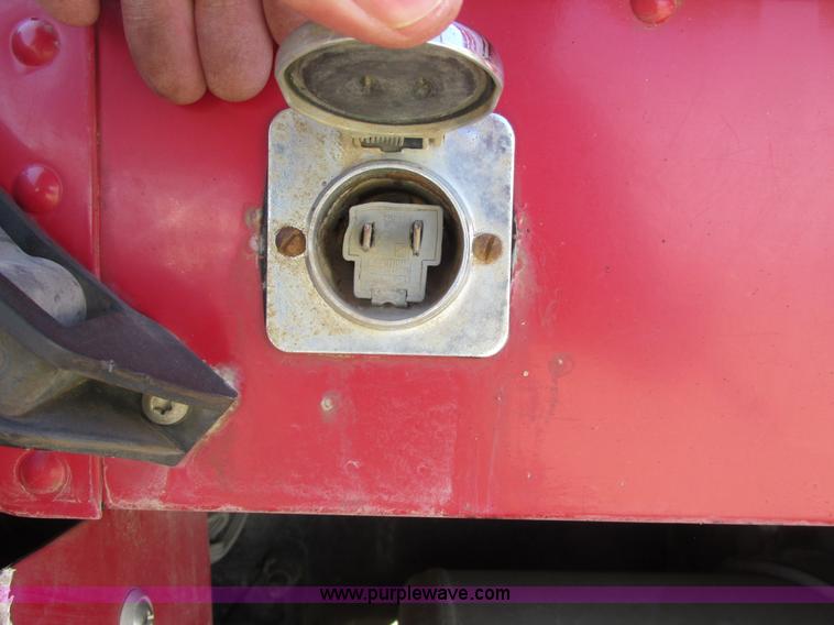 image for item A8781 1997 Freightliner FLD semi truck