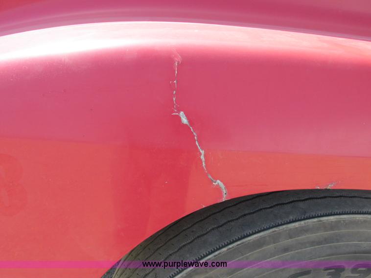 image for item A8781 1997 Freightliner FLD semi truck