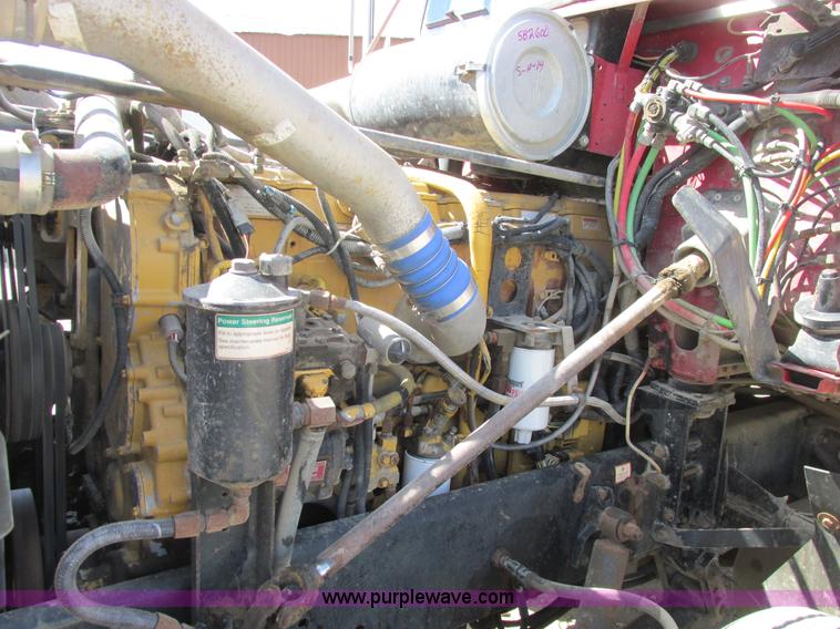 image for item A8781 1997 Freightliner FLD semi truck