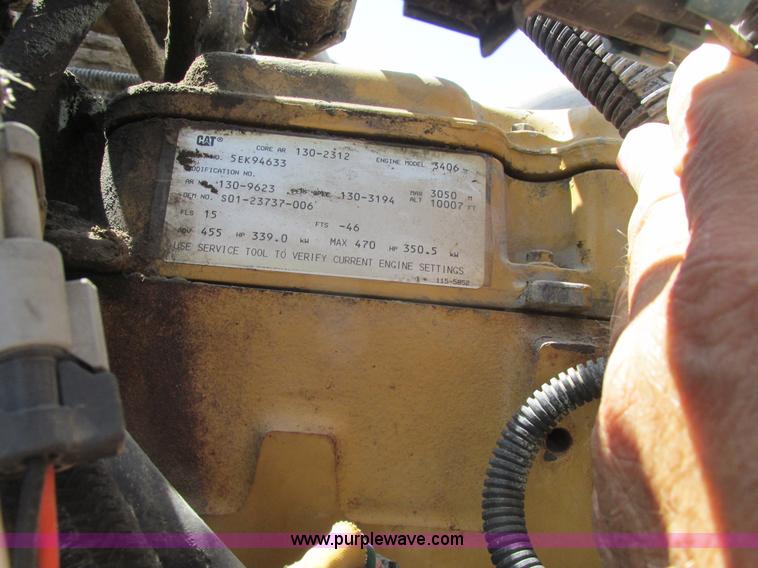 image for item A8781 1997 Freightliner FLD semi truck