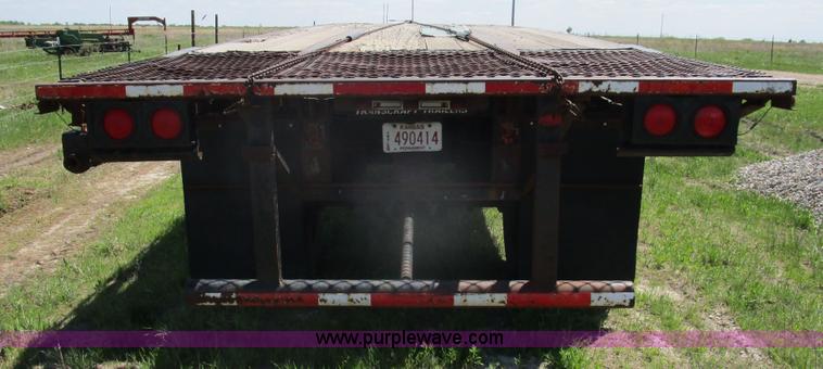 image for item D2427 1993 Transcraft TL120 flatbed trailer
