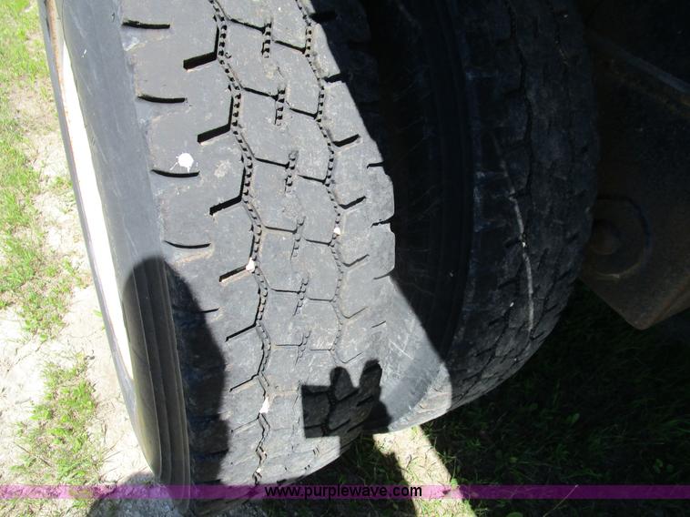 image for item D2427 1993 Transcraft TL120 flatbed trailer