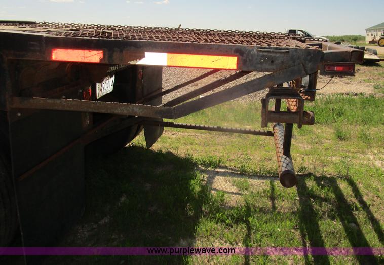image for item D2427 1993 Transcraft TL120 flatbed trailer